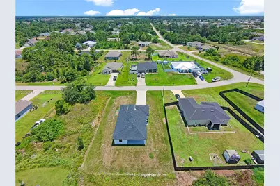 536 Rayford, Lehigh Acres, FL 33974 - Photo 36