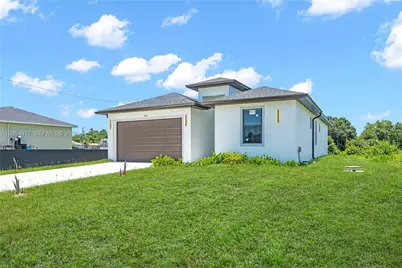 536 Rayford, Lehigh Acres, FL 33974 - Photo 2