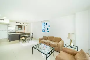 55 SE 6th St, Miami, FL 33131 - Photo 2