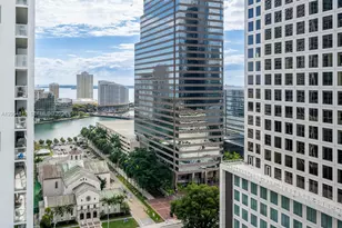 55 SE 6th St, Miami, FL 33131 - Photo 22