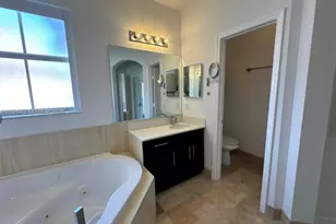 7563 NW 112th Pl, Doral, FL 33178 - Photo 12