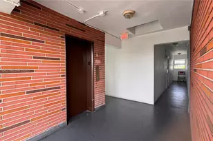141 NE 10th Ave, Hallandale Beach, FL 33009 - Photo 18