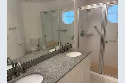 9020 N Lake Park Cir N, Davie, FL 33328 - Photo 14