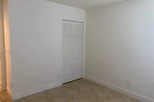 9020 N Lake Park Cir N, Davie, FL 33328 - Photo 18