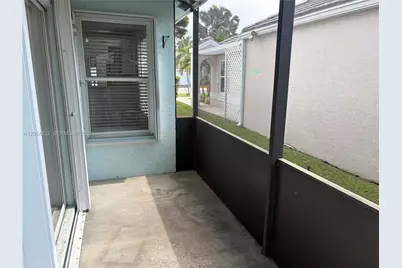 9020 N Lake Park Cir N, Davie, FL 33328 - Photo 26