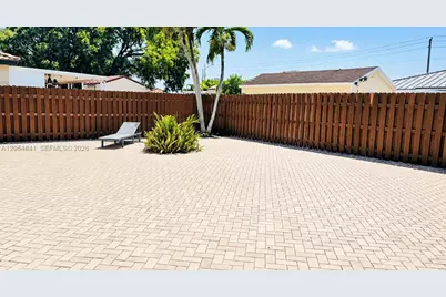 25586 SW 138th Pl, Homestead, FL 33032 - Photo 2