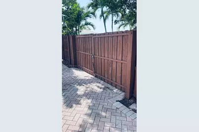 25586 SW 138th Pl, Homestead, FL 33032 - Photo 6