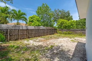 2121 NW 86th Terrace, Miami, FL 33147 - Photo 24