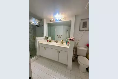 17150 N Bay Rd #2412, Sunny Isles Beach, FL 33160 - Photo 12
