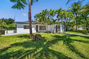 17150 NE 18th Ave, North Miami Beach, FL 33162 - Photo 1