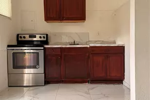 2123 NW 93rd St, Miami, FL 33147 - Photo 4