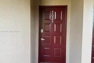 500 SW 130th Terrace, Pembroke Pines, FL 33027 - Photo 2