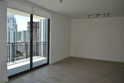 999 SW 1st Ave #3302, Miami, FL 33130 - Photo 4