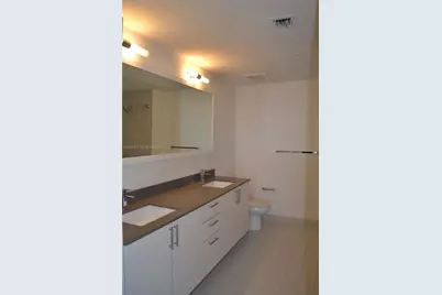 999 SW 1st Ave #3302, Miami, FL 33130 - Photo 8