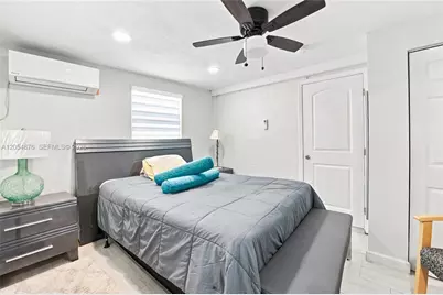 2211 NE 1st Ave, Pompano Beach, FL 33060 - Photo 20