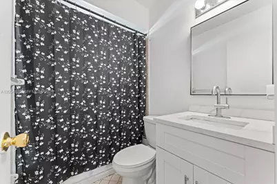 19 SE 4th Ter, Dania Beach, FL 33004 - Photo 26