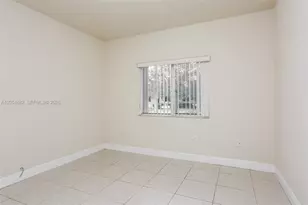 213 SW 15th Pl, Homestead, FL 33030 - Photo 10