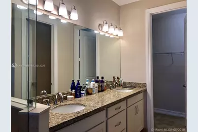 1409 SW 113th Ave, Pembroke Pines, FL 33025 - Photo 10