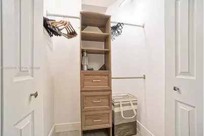 1266 NE 182nd St, North Miami Beach, FL 33162 - Photo 14