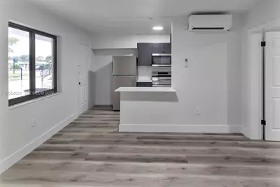 4037 SW 65th Ave #2, South Miami, FL 33155 - Photo 4