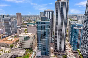 121 NE 5th St, Miami, FL 33132 - Photo 1