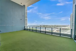 121 NE 5th St, Miami, FL 33132 - Photo 36