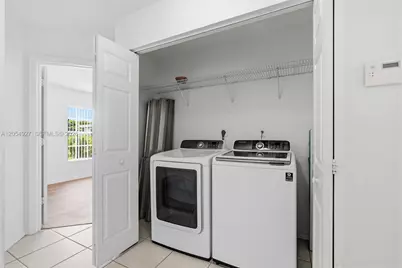 841 NW 10th St, Hallandale Beach, FL 33009 - Photo 16
