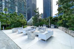 88 SW 7th St, Miami, FL 33130 - Photo 32
