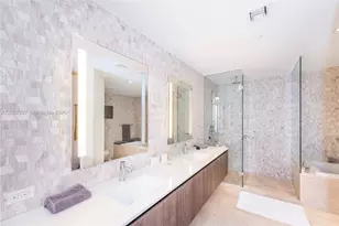 88 SW 7th St, Miami, FL 33130 - Photo 18