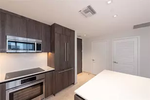 88 SW 7th St, Miami, FL 33130 - Photo 10