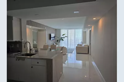 335 S Biscayne Blvd #907, Miami, FL 33131 - Photo 6