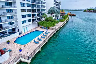 10101 E Bay Harbor Dr, Bay Harbor Islands, FL 33154 - Photo 1