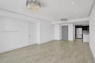 488 NE 18th St, Miami, FL 33132 - Photo 10