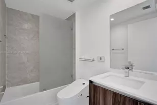 488 NE 18th St, Miami, FL 33132 - Photo 22
