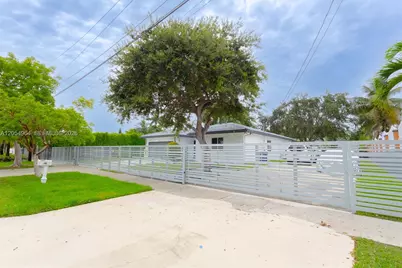 30 NW 159th St, Miami, FL 33169 - Photo 44