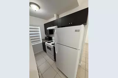 412 SW 10th Ave #1, Miami, FL 33130 - Photo 6