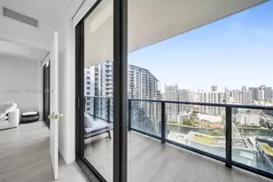 45 SW 9th St, Miami, FL 33130 - Photo 20