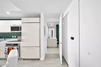 45 SW 9th St #3909, Miami, FL 33130 - Photo 6