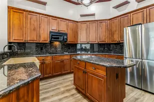 13860 SW 40th St, Davie, FL 33330 - Photo 12