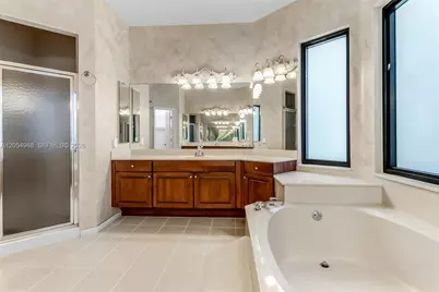 13860 SW 40th St, Davie, FL 33330 - Photo 22