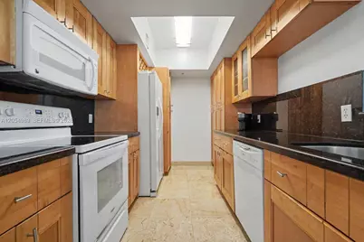 5085 NW 7th St #906, Miami, FL 33126 - Photo 6