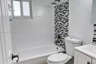 984 W 40th St, Hialeah, FL 33012 - Photo 42