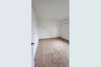 984 W 40th St #2, Hialeah, FL 33012 - Photo 38