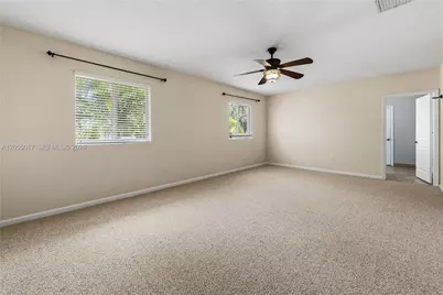 3424 NE 1st St, Homestead, FL 33033 - Photo 12