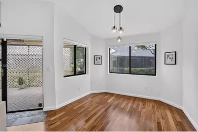381 NW 94th Ter, Plantation, FL 33324 - Photo 10