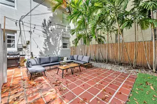 426 NE 26th St, Miami, FL 33137 - Photo 40