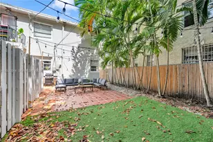 426 NE 26th St, Miami, FL 33137 - Photo 38