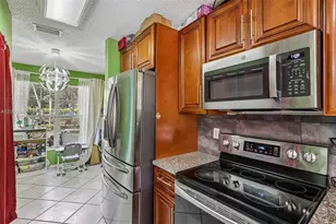 115 NW 108th Ave, Pembroke Pines, FL 33026 - Photo 10