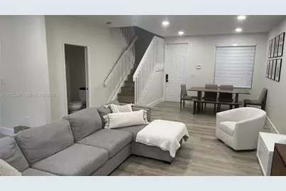 13540 NW 7th Ct #13540, Pembroke Pines, FL 33028 - Photo 4