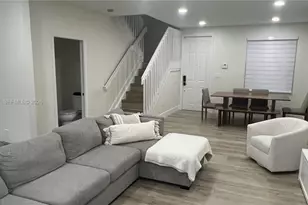 13540 NW 7th Ct, Pembroke Pines, FL 33028 - Photo 4